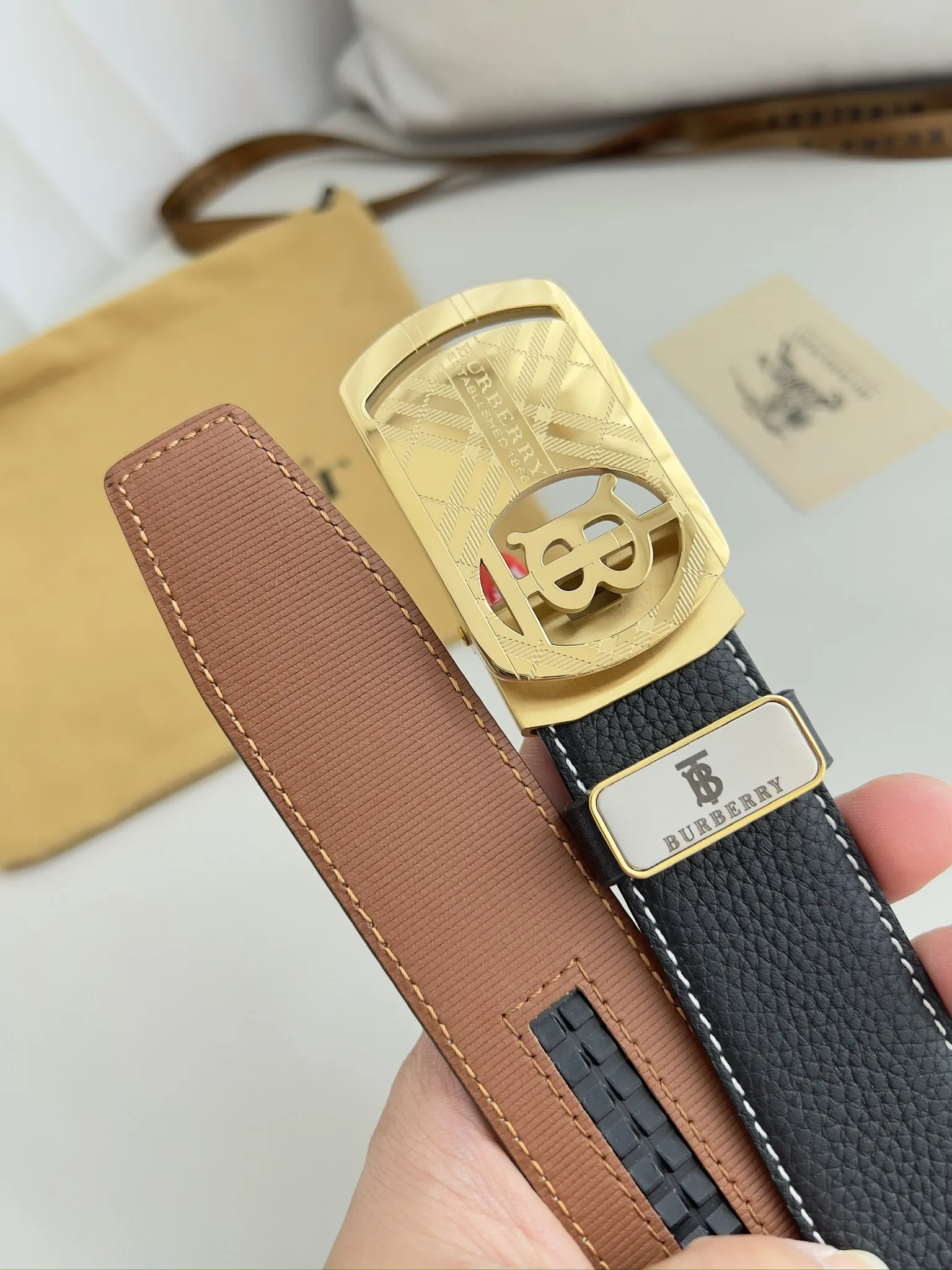 【BURBERRY】(バーバリー) 3.5cmベルト メンズ