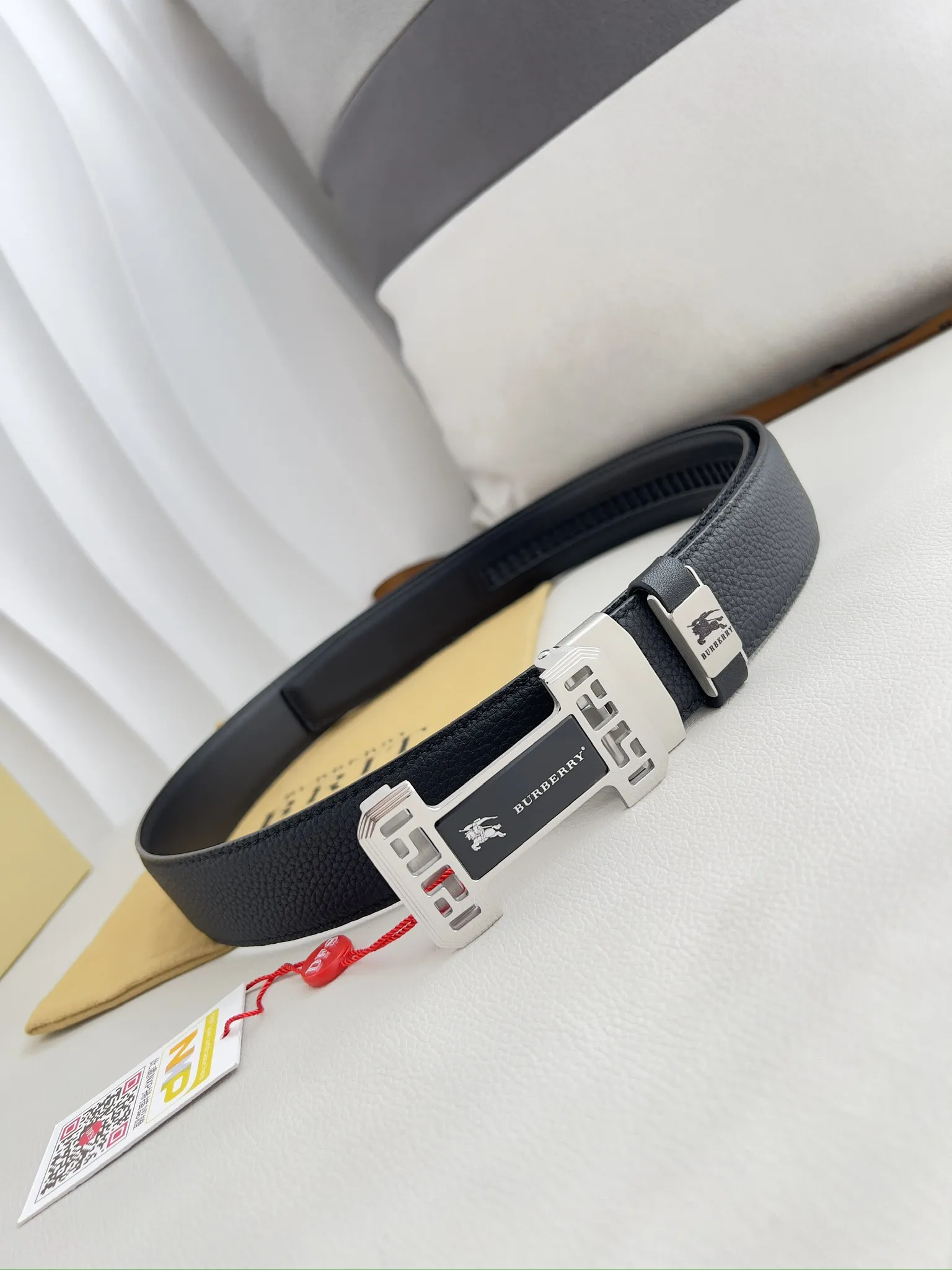【BURBERRY】(バーバリー) 3.5cmベルト メンズ