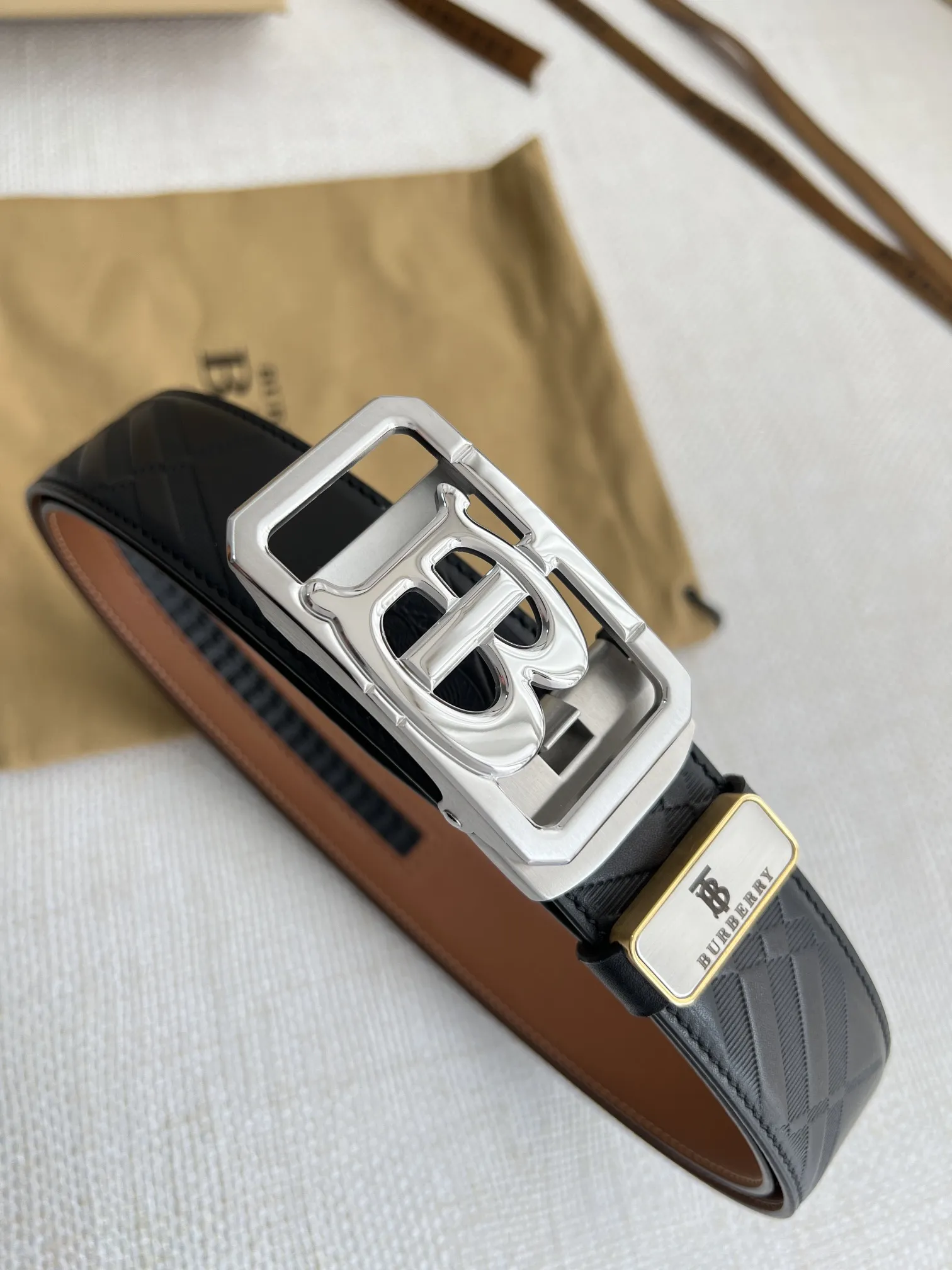 【BURBERRY 】(バーバリー) 3.5cmベルト メンズ
