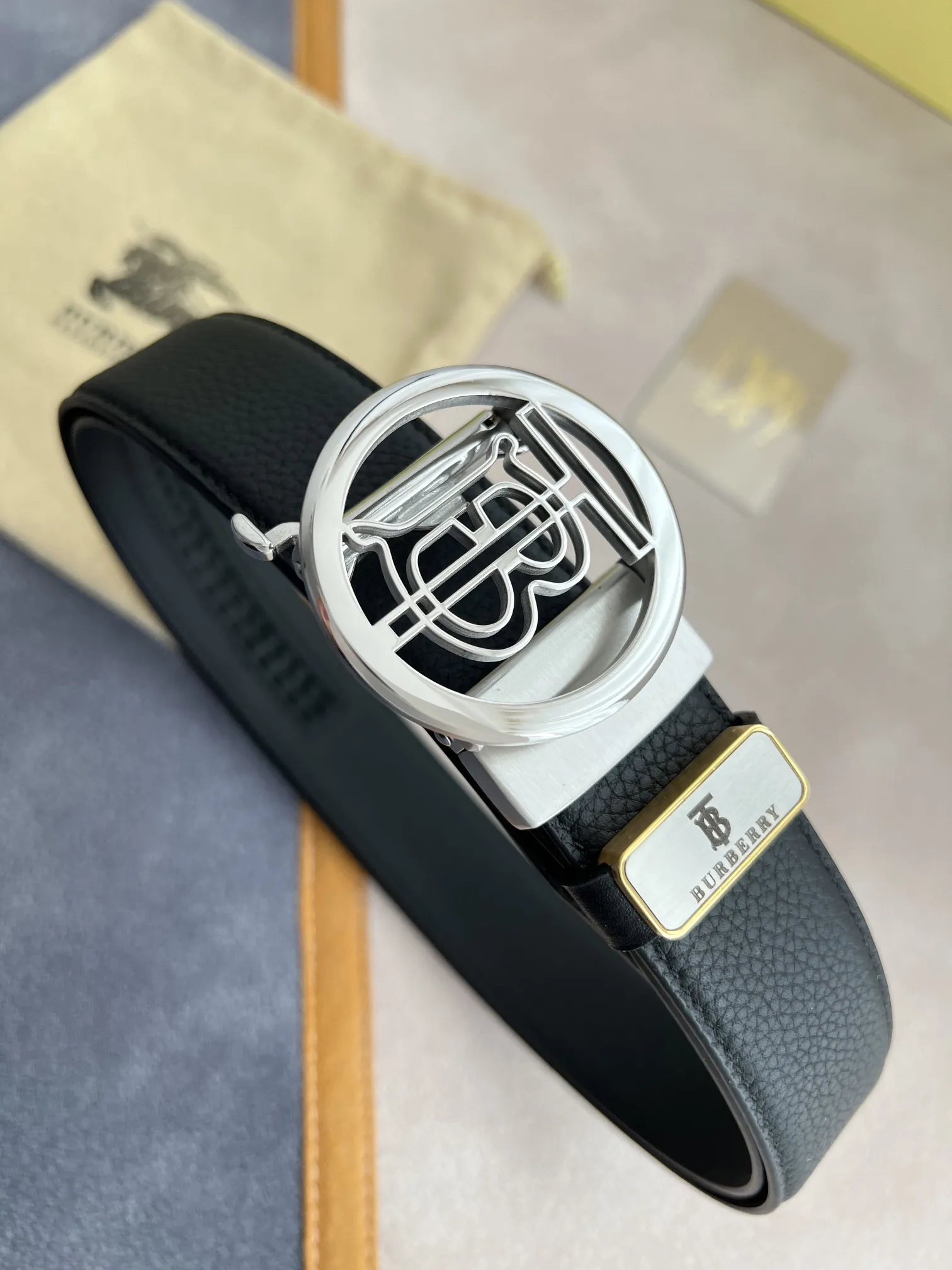 【BURBERRY】(バーバリー) 3.5cm   ベルト メンズ