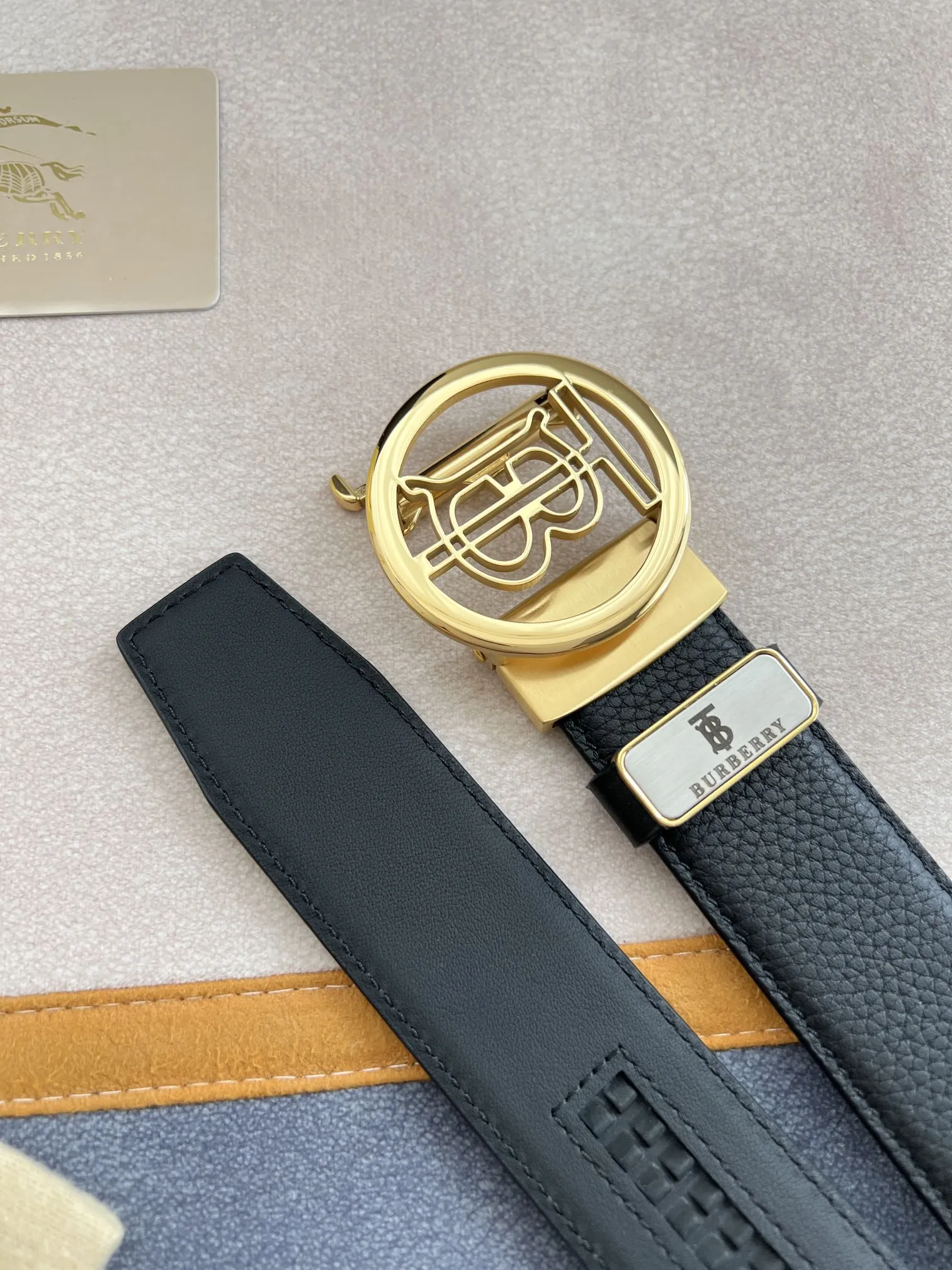 【BURBERRY】(バーバリー) 3.5cm   ベルト メンズ