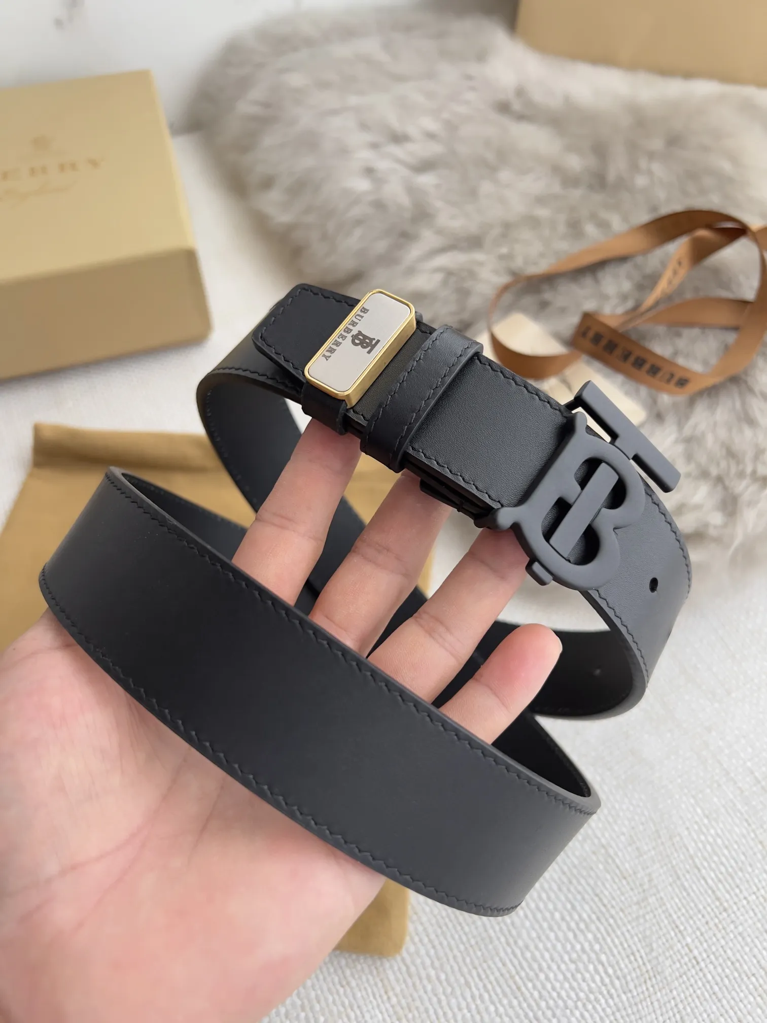 【BURBERRY】(バーバリー) 3.5cm   ベルト メンズ