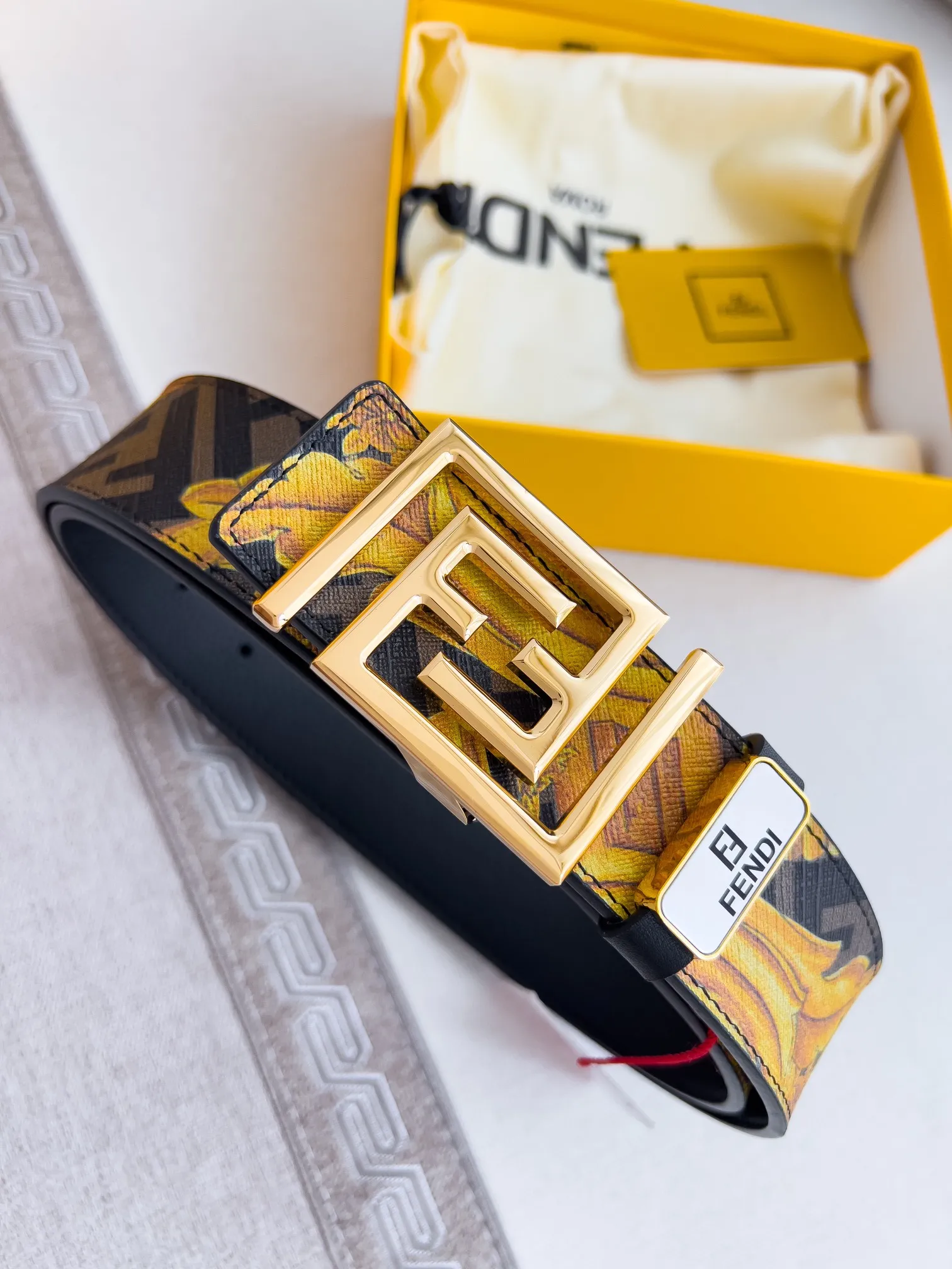 【FENDI】(フェンディ) 4cmベルト メンズ 240903