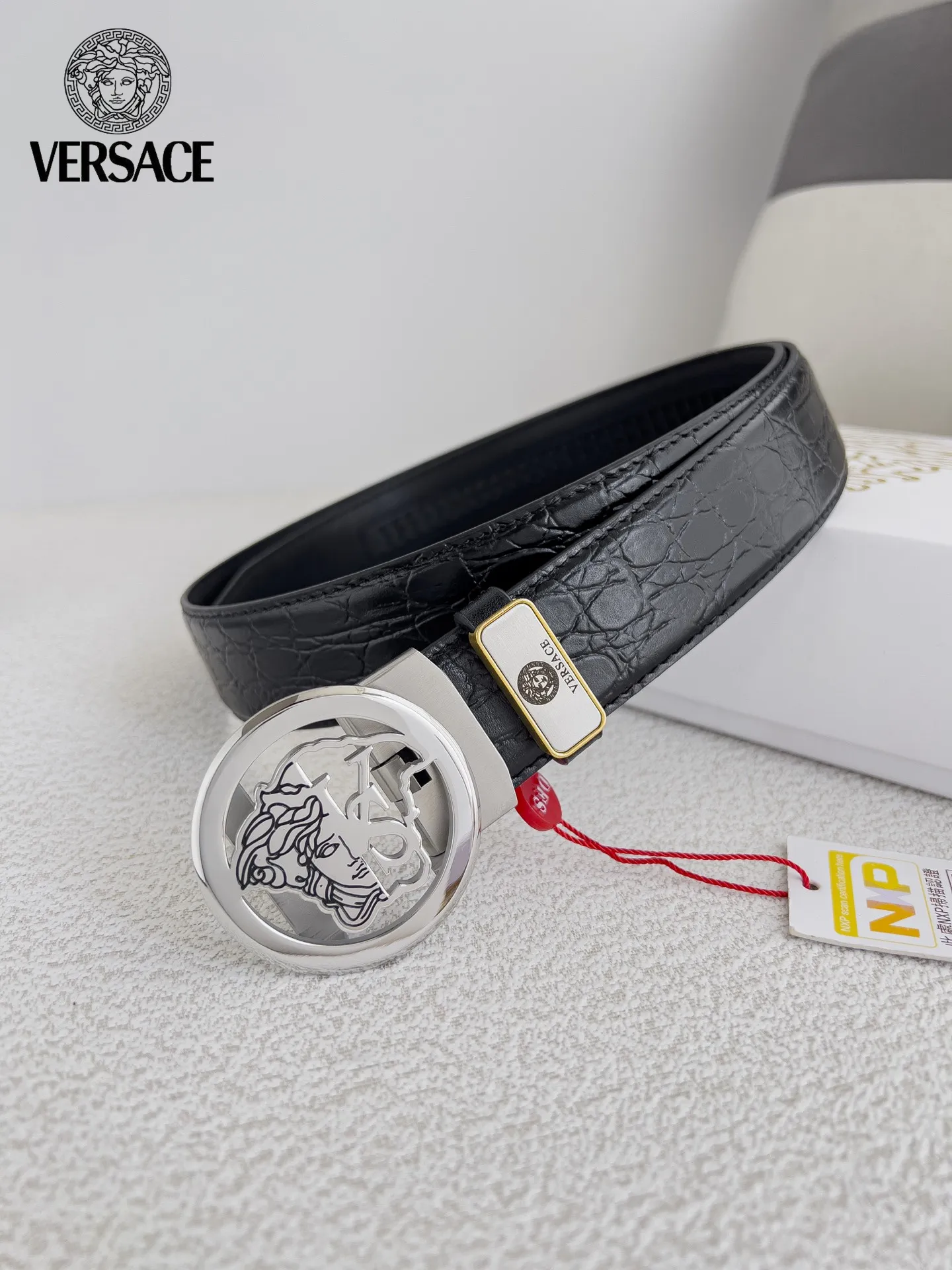 【VERSACE】(ヴェルサーチ) 3.5cmベルト メンズ 240903
