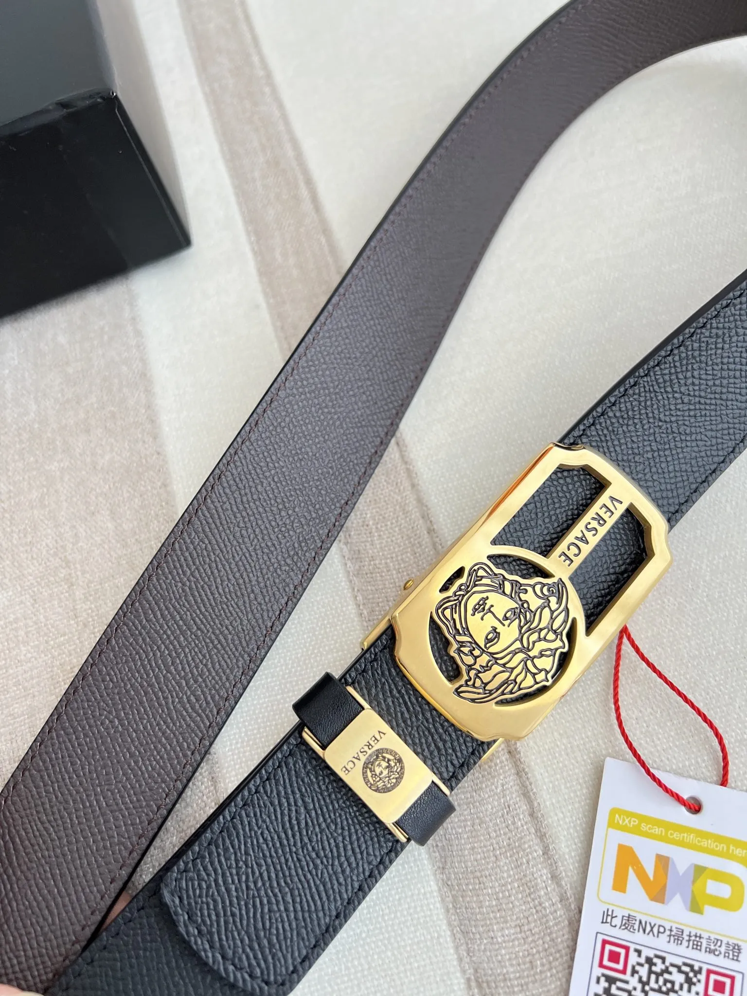 【VERSACE】(ヴェルサーチ) 3.8cmベルト メンズ 240903