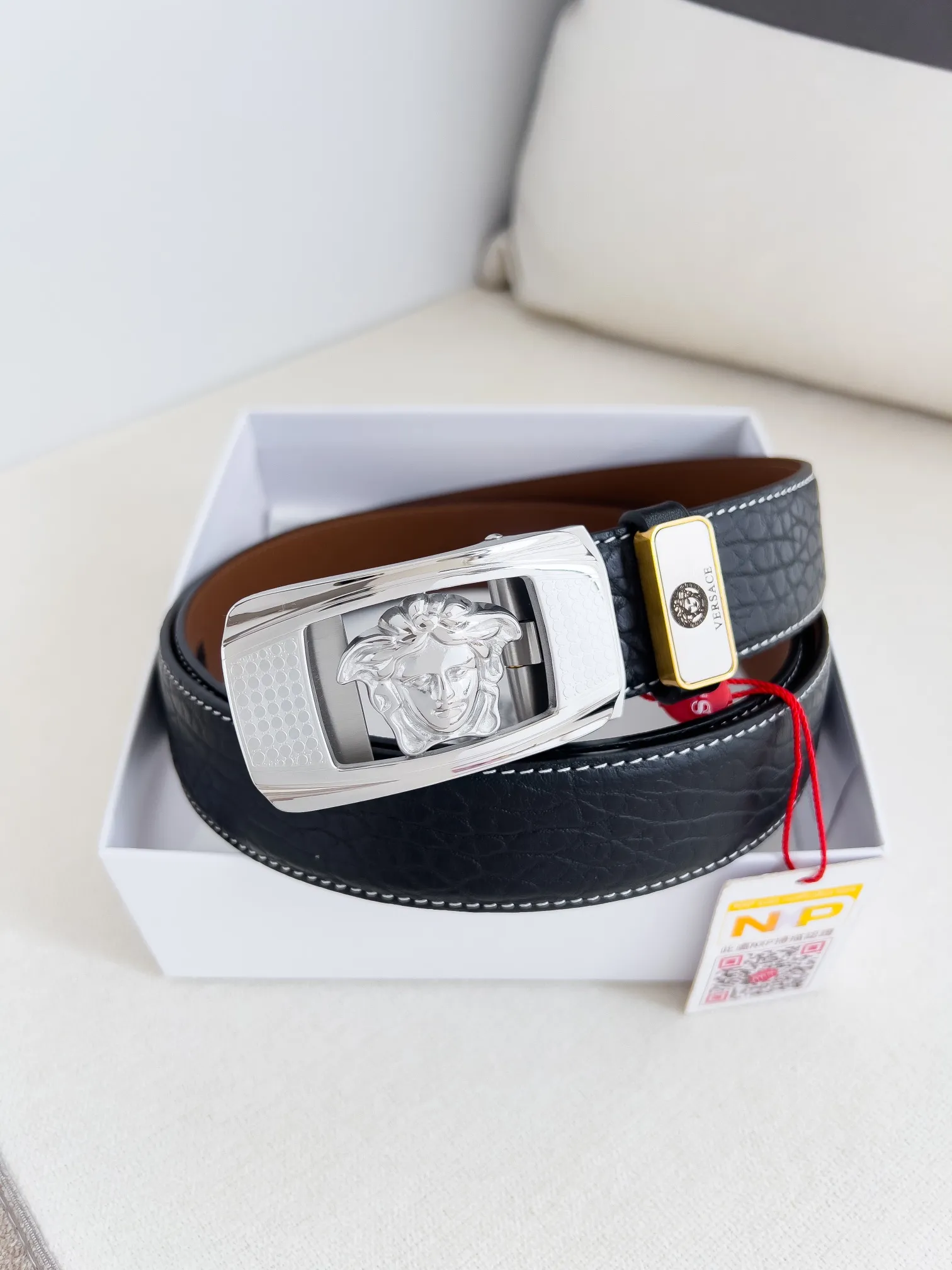 【VERSACE】(ヴェルサーチ) 3.5cmベルト メンズ 240903