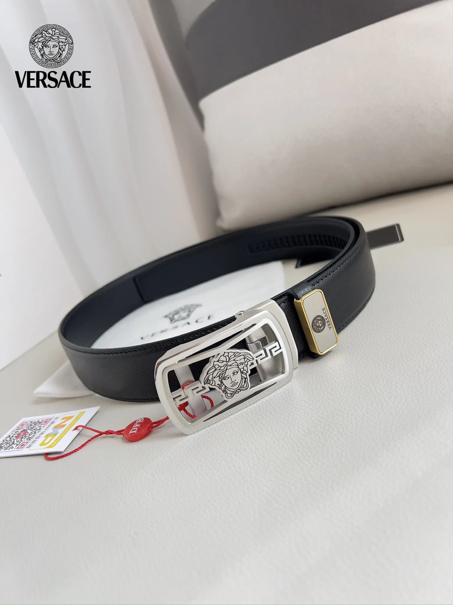 【VERSACE】(ヴェルサーチ) 3.5cmベルト メンズ 24706