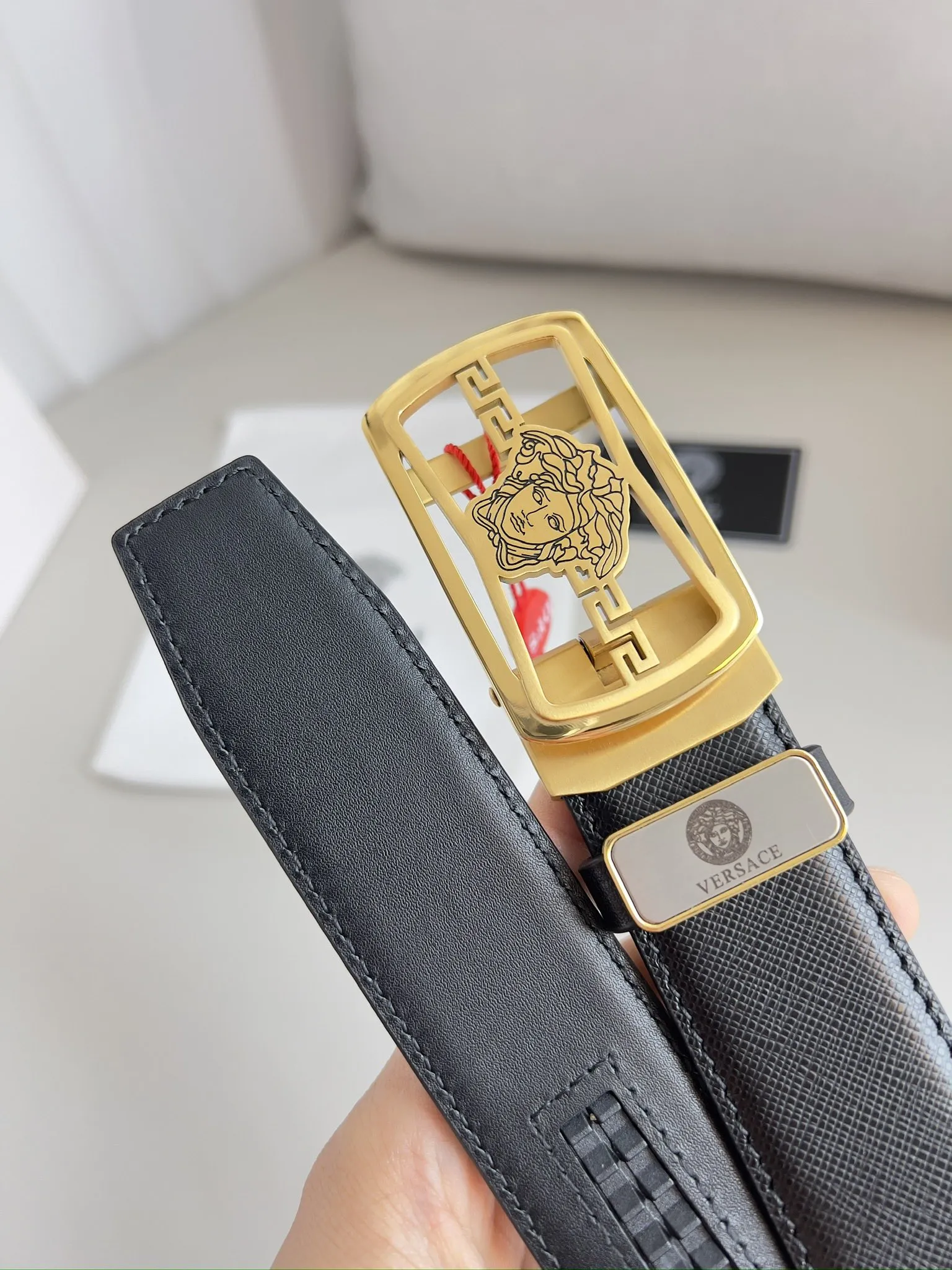 【VERSACE】(ヴェルサーチ) 3.5cmベルト メンズ 24706