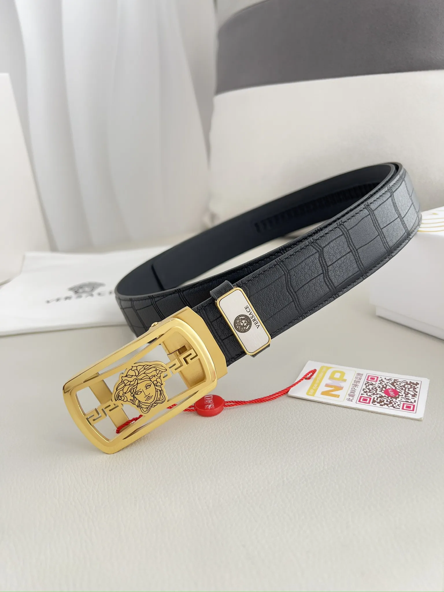 【VERSACE】(ヴェルサーチ) 3.5cmベルト メンズ 24706