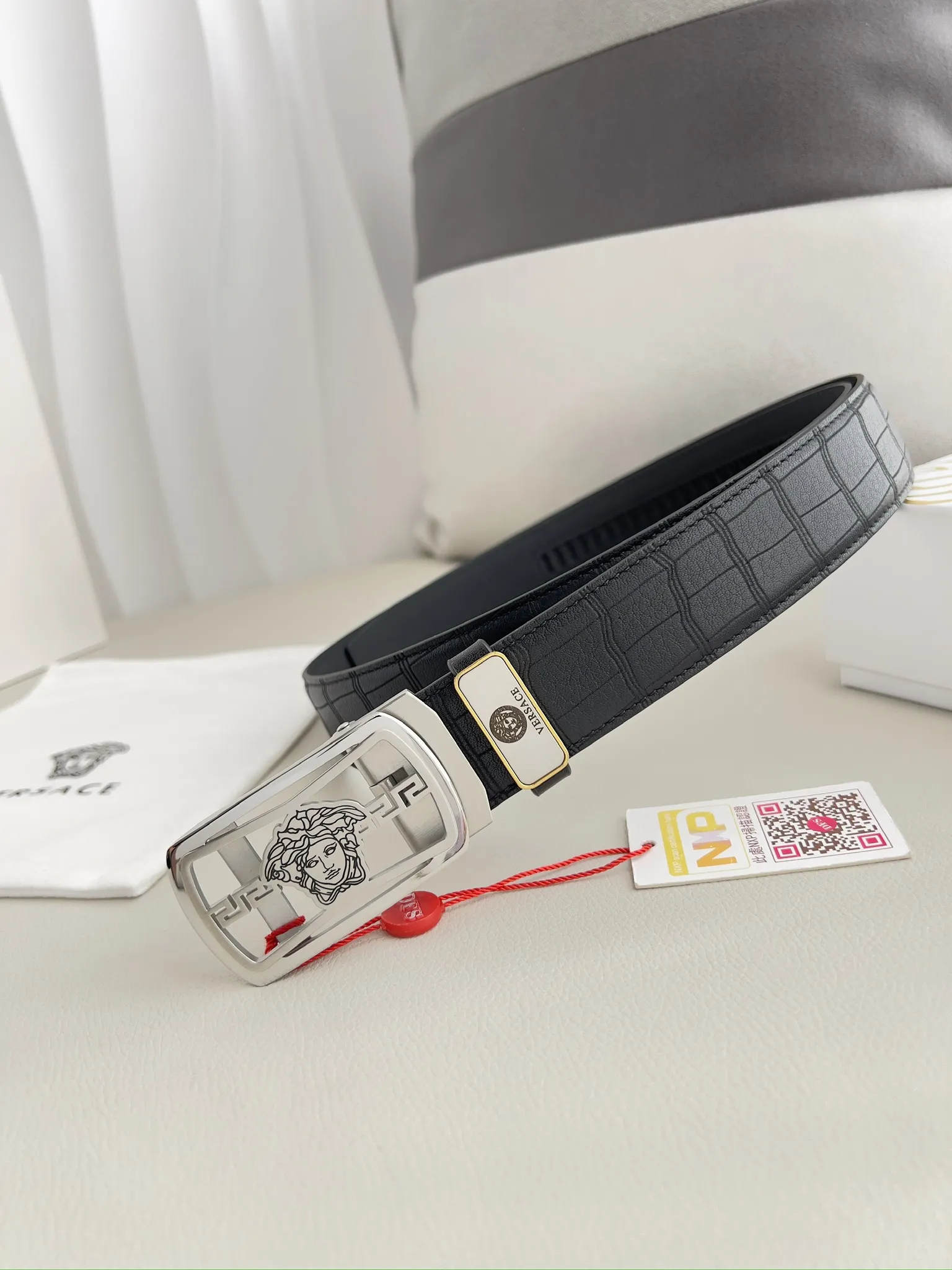 【VERSACE】(ヴェルサーチ) 3.5cmベルト メンズ 24706
