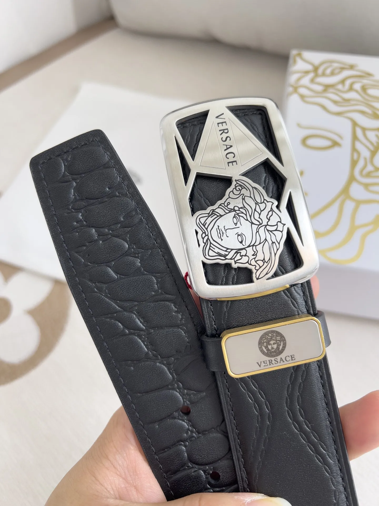 【VERSACE】(ヴェルサーチ) 3.8cmベルト メンズ 24706
