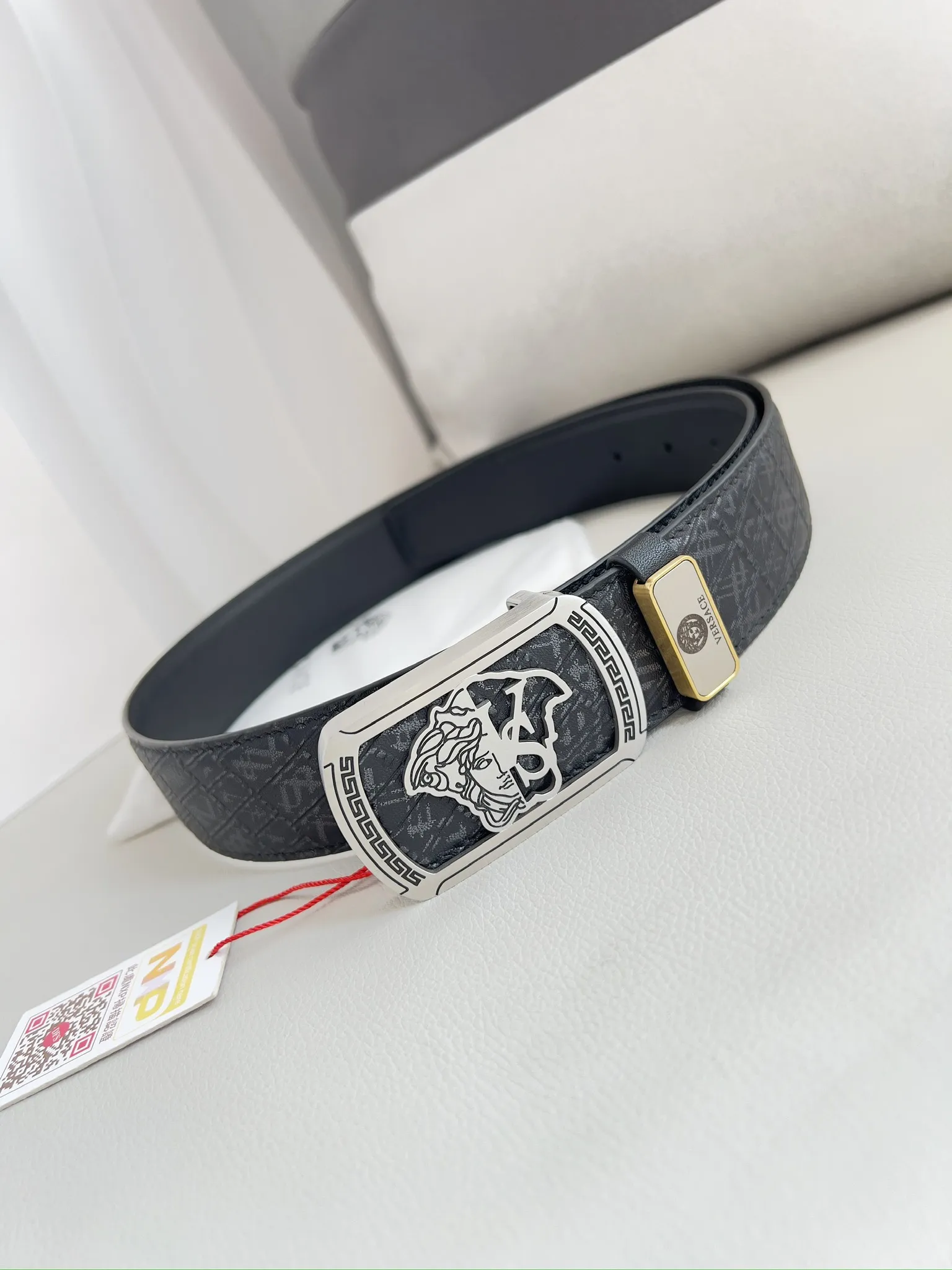 【VERSACE】(ヴェルサーチ) 3.8cmベルト メンズ 24706