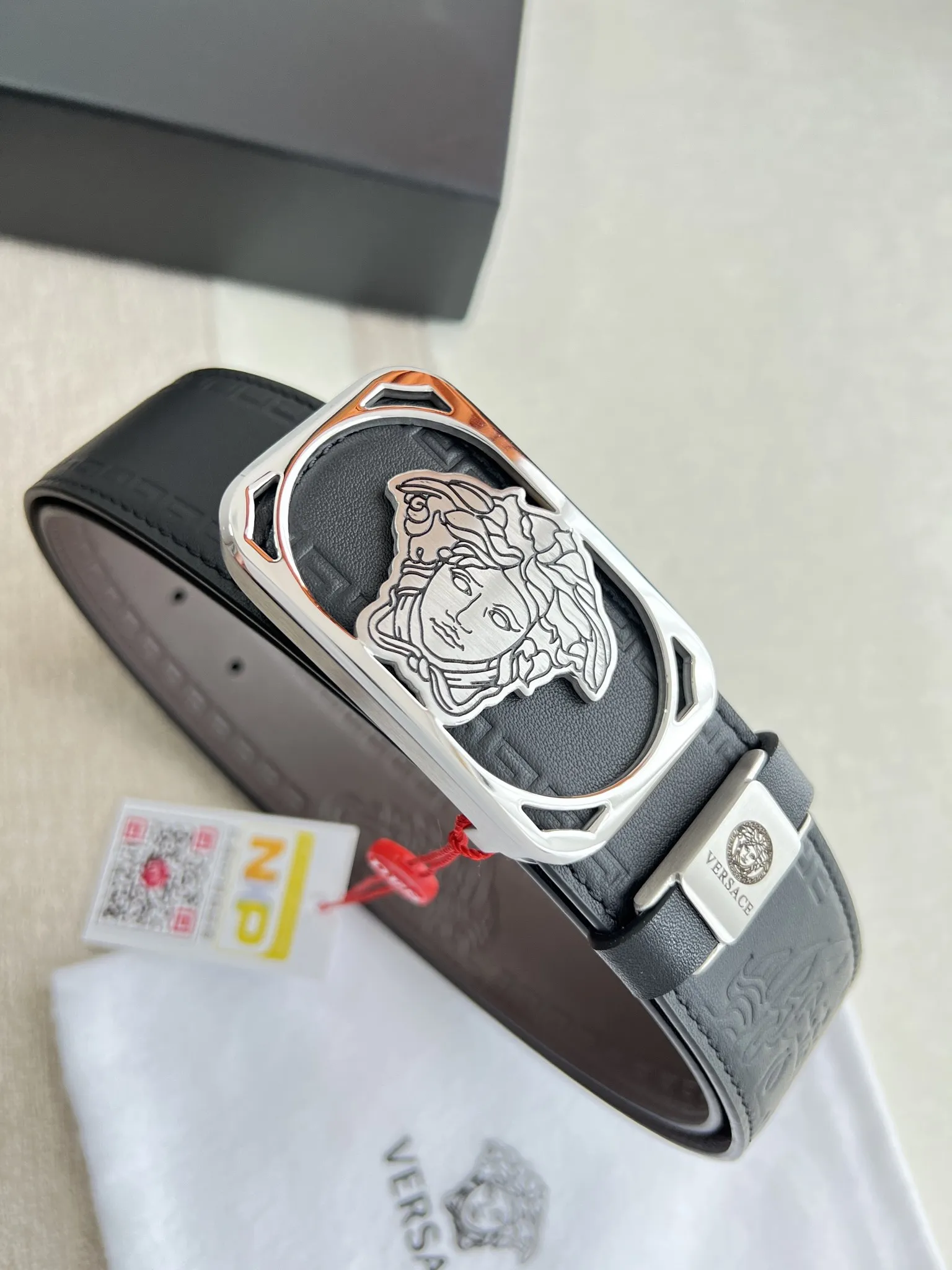 【VERSACE】(ヴェルサーチ) 3.8cmベルト メンズ