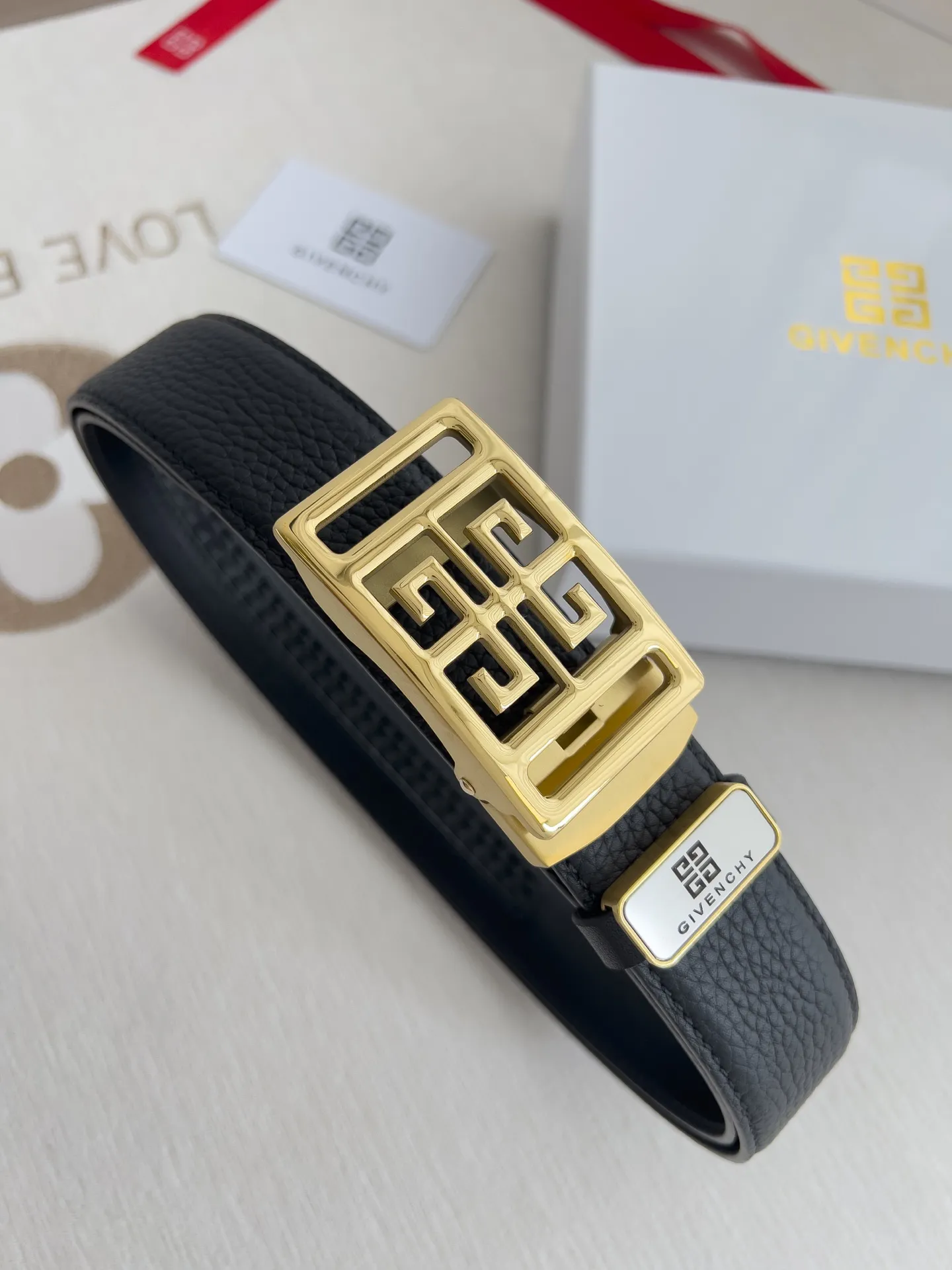 【GIVENCHY】(ジバンシー) 3.5cmベルト メンズ 240903
