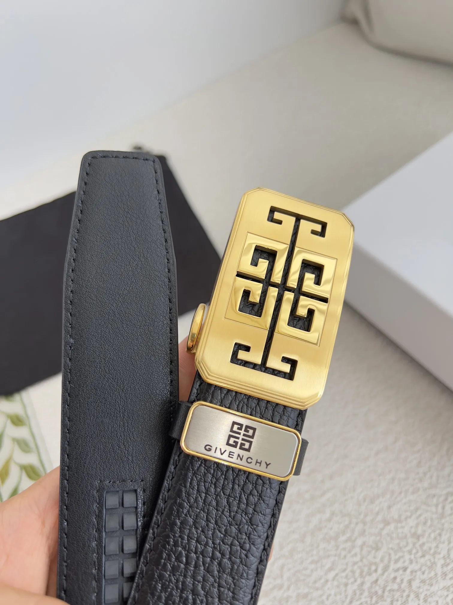 【GIVENCHY】(ジバンシー) 3.5cmベルト メンズ 24706