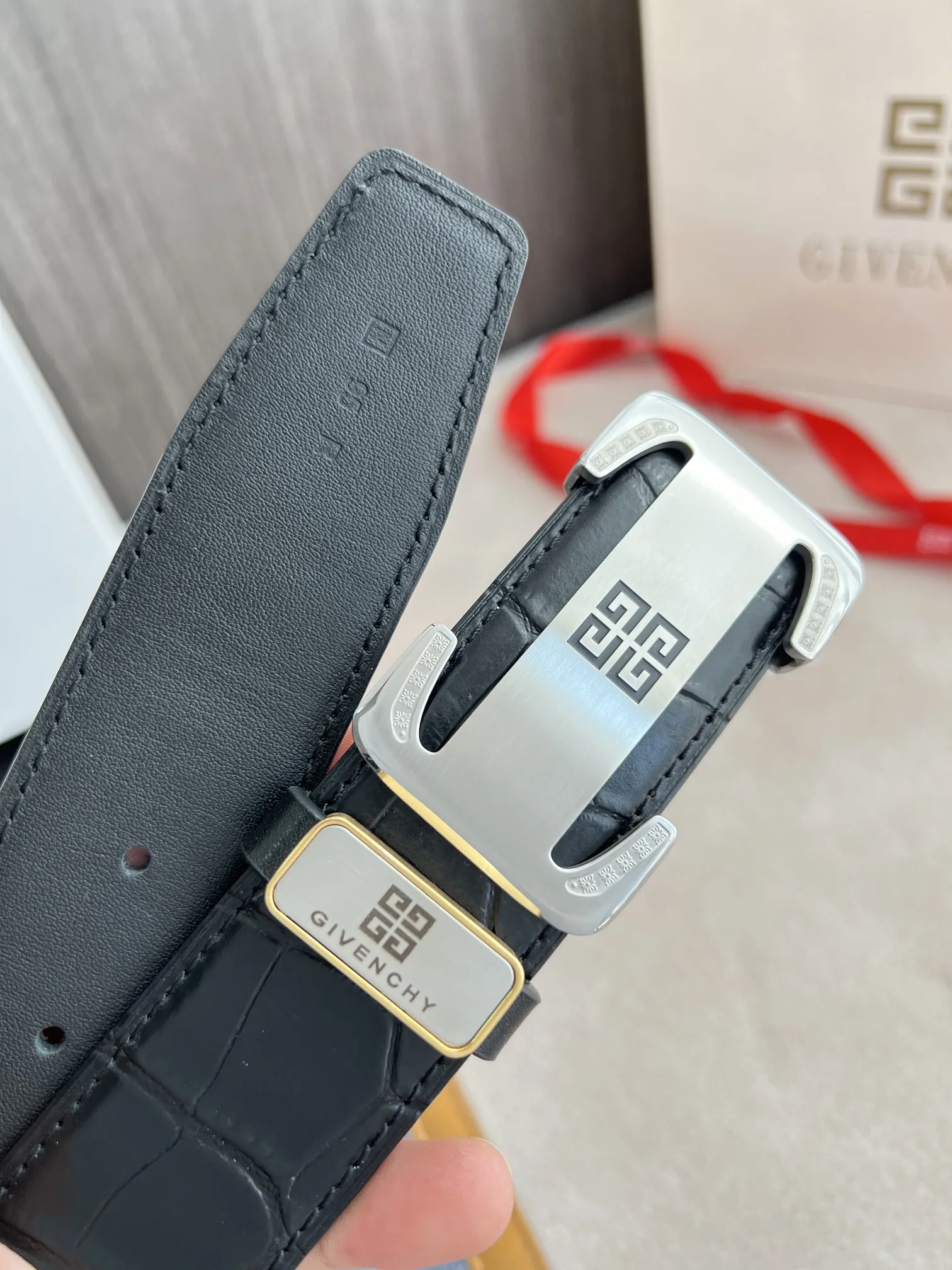 【GIVENCHY】(ジバンシー) 3.5cmベルト メンズ