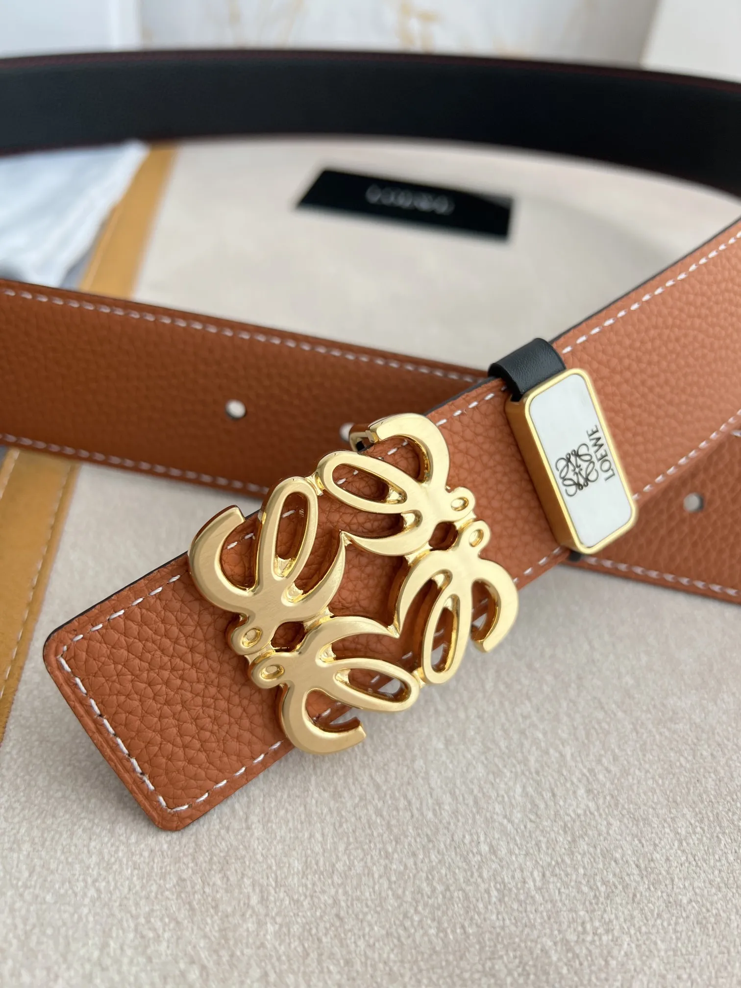 【LOEWE】(ロエベ)3.8cmベルト メンズ