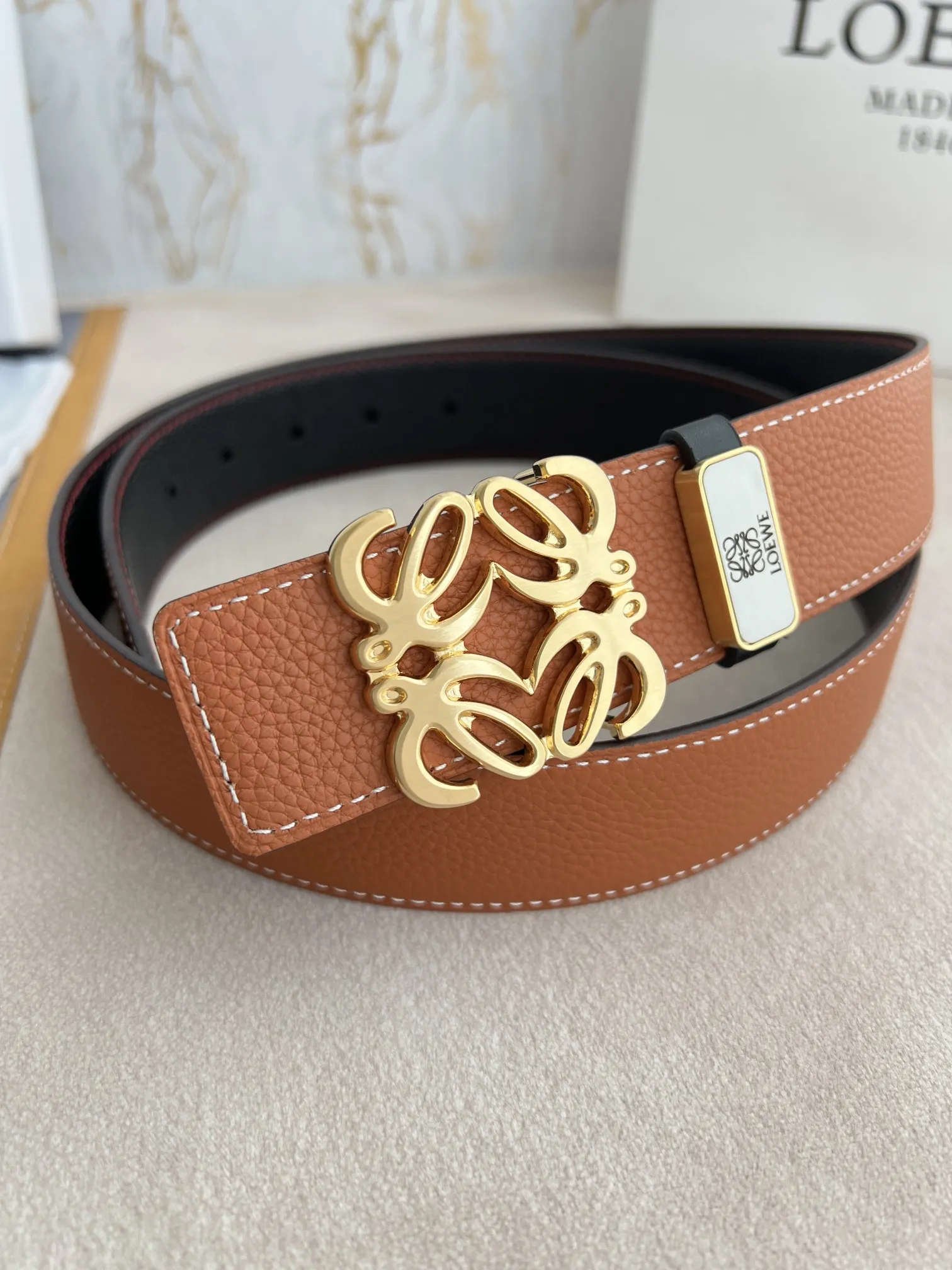 【LOEWE】(ロエベ)3.8cmベルト メンズ