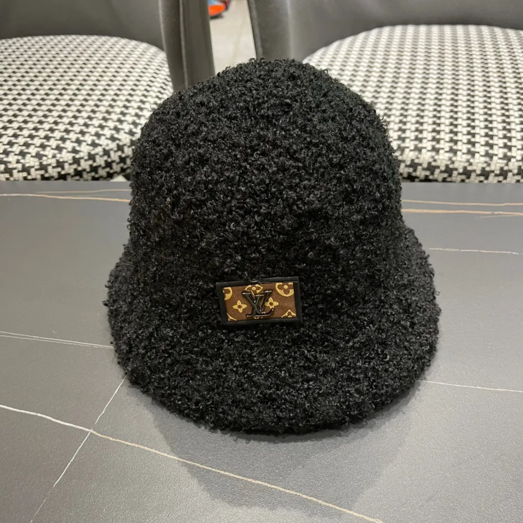 LV  LOUIS VUITTON( ルイヴィトン)フィッシャーマンズハット   241126