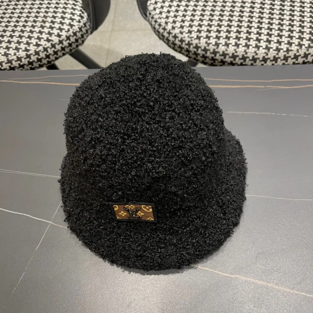 LV  LOUIS VUITTON( ルイヴィトン)フィッシャーマンズハット   241126