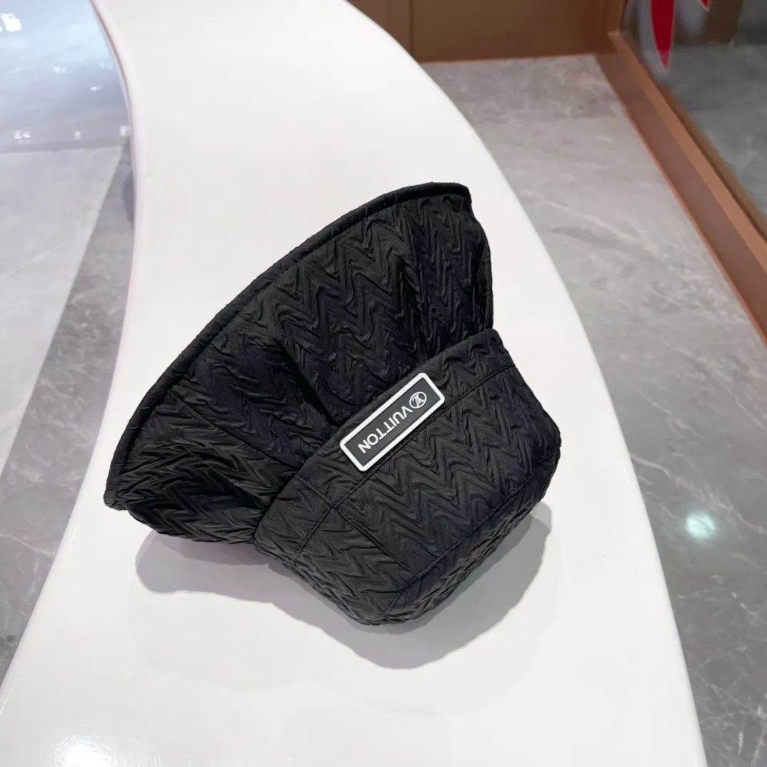 LOUIS VUITTON(ルイヴィトン )フィッシャーマンズハット
