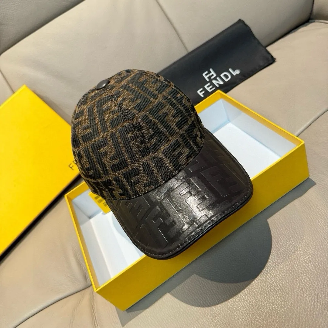 【FENDI  フェンディ】【数量限定】 野球帽 / ハット   241125