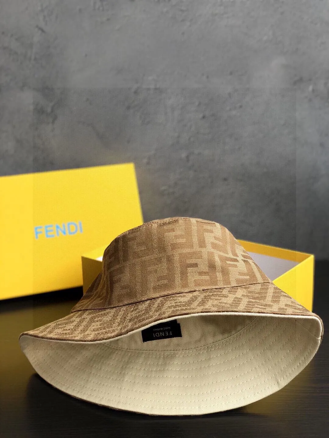 FENDI( フェンディ )フィッシャーマンズハット