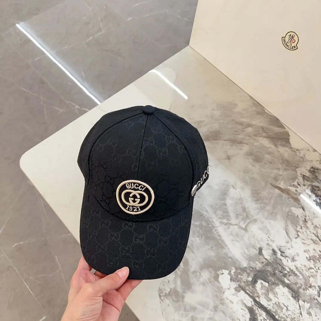 【GUCCI  クッチ 】【数量限定】 野球帽 / ハット  241126