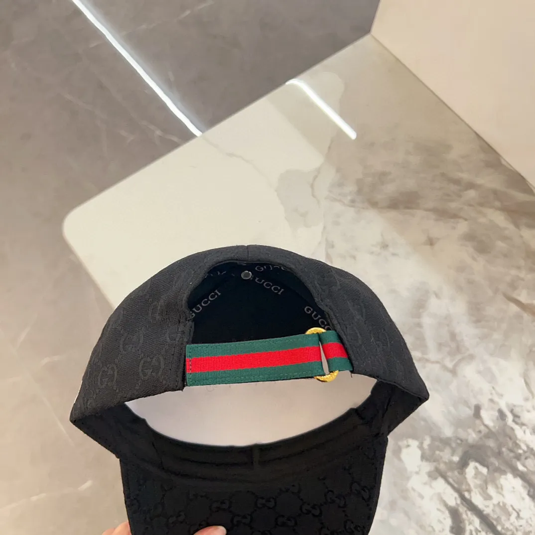 【GUCCI  クッチ 】【数量限定】 野球帽 / ハット  241126