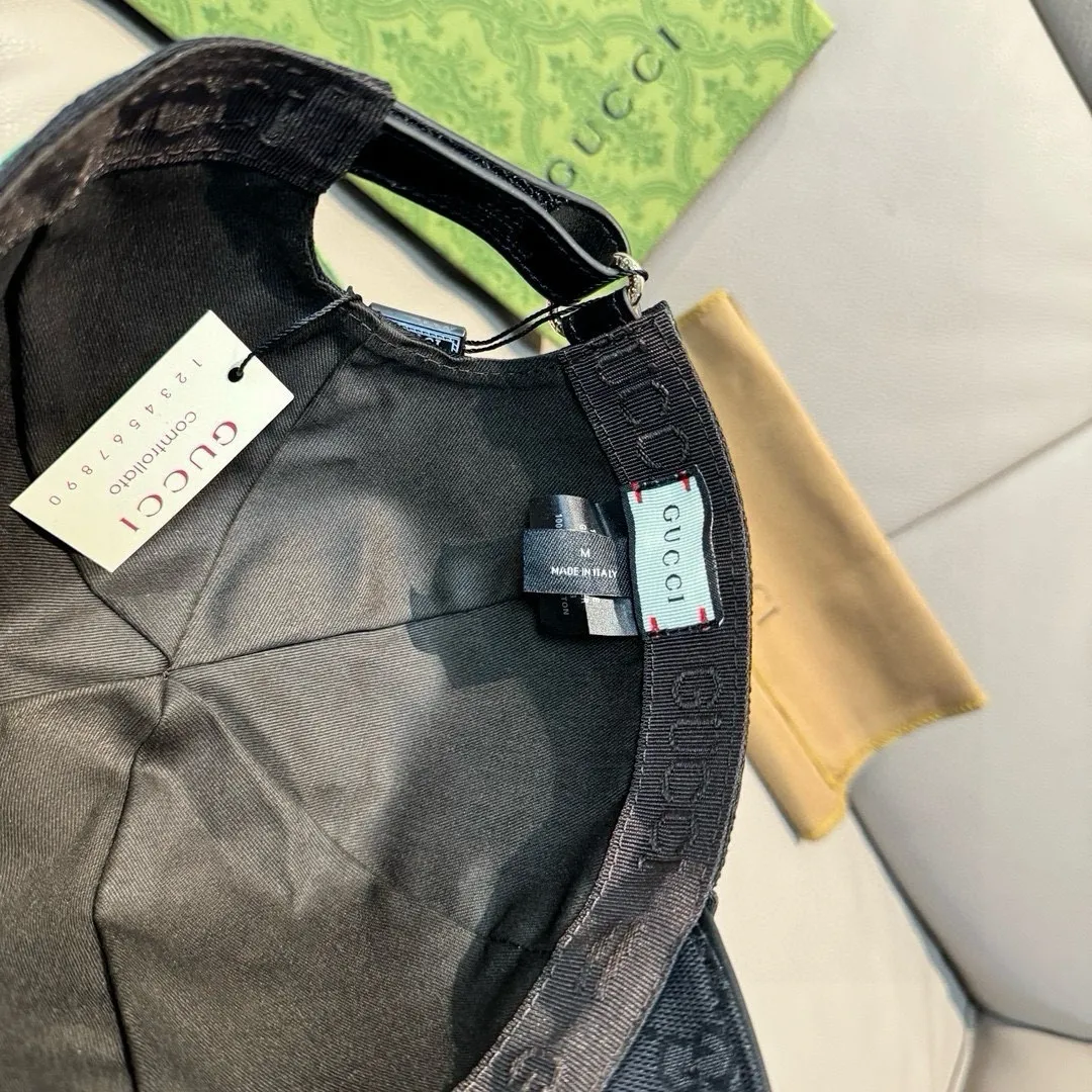 【GUCCI  クッチ 】【数量限定】 野球帽 / ハット  241126