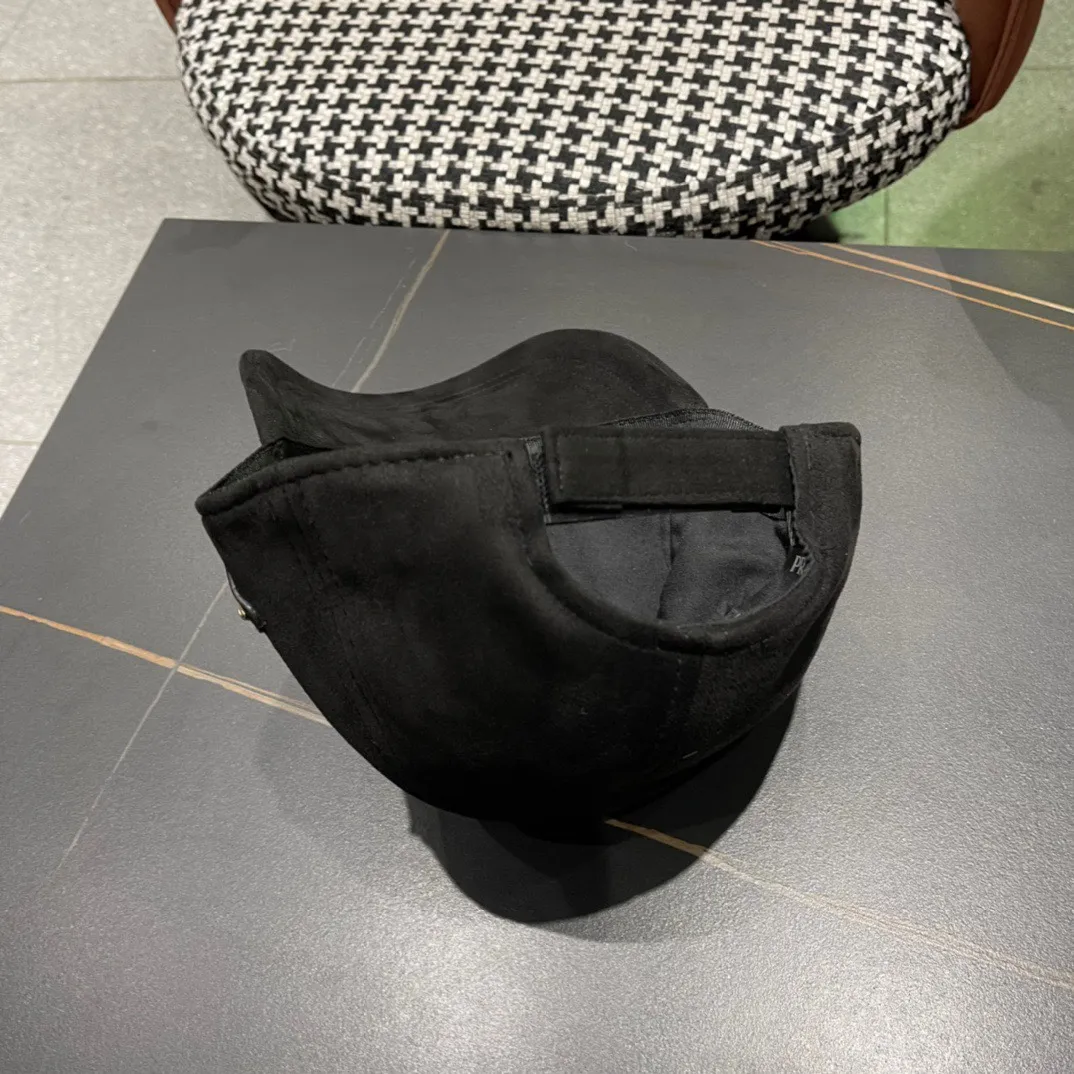 【PRADA  プラダ】【数量限定】 野球帽 / ハット  241125