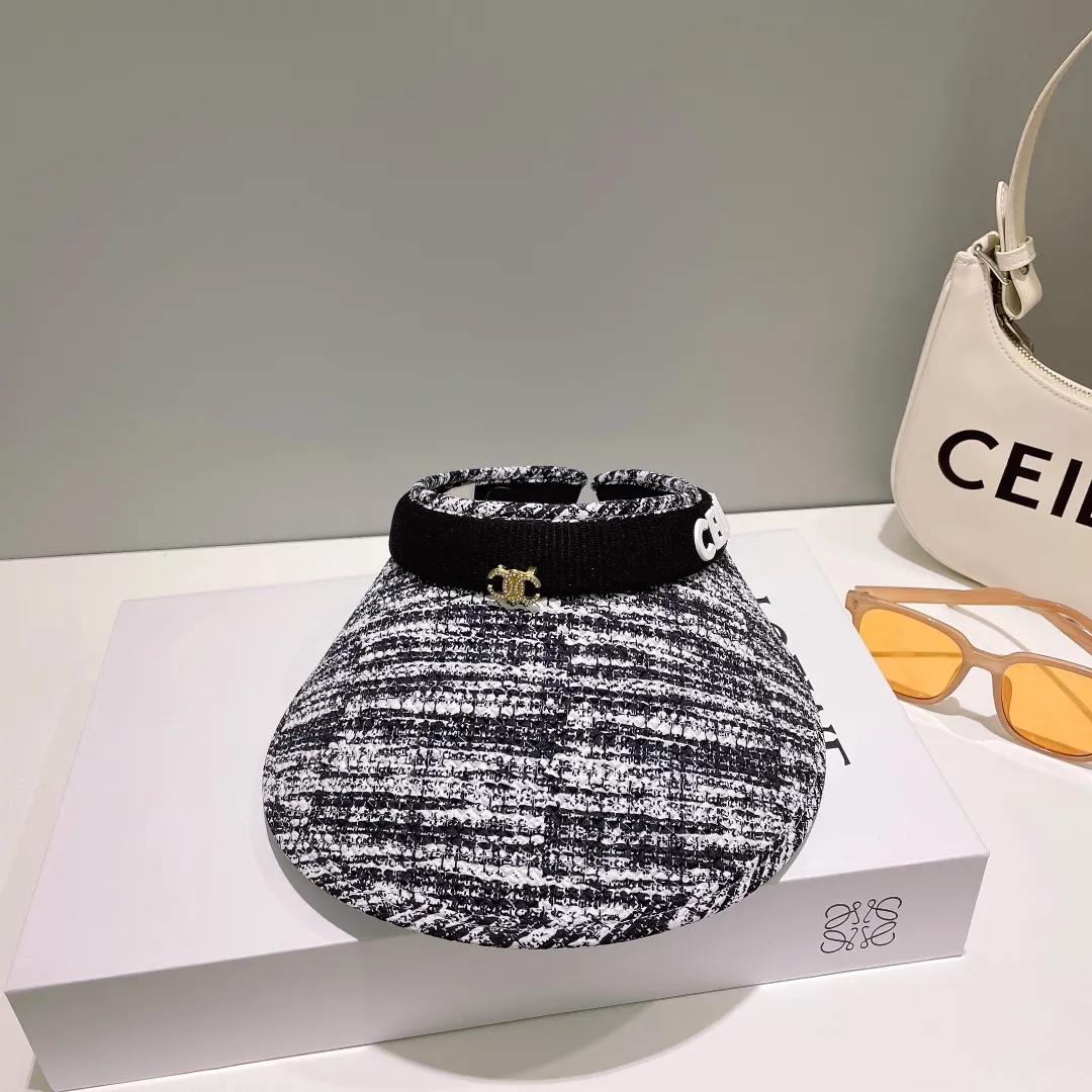 【CELINE  セリーヌ】【数量限定】空のシルクハット