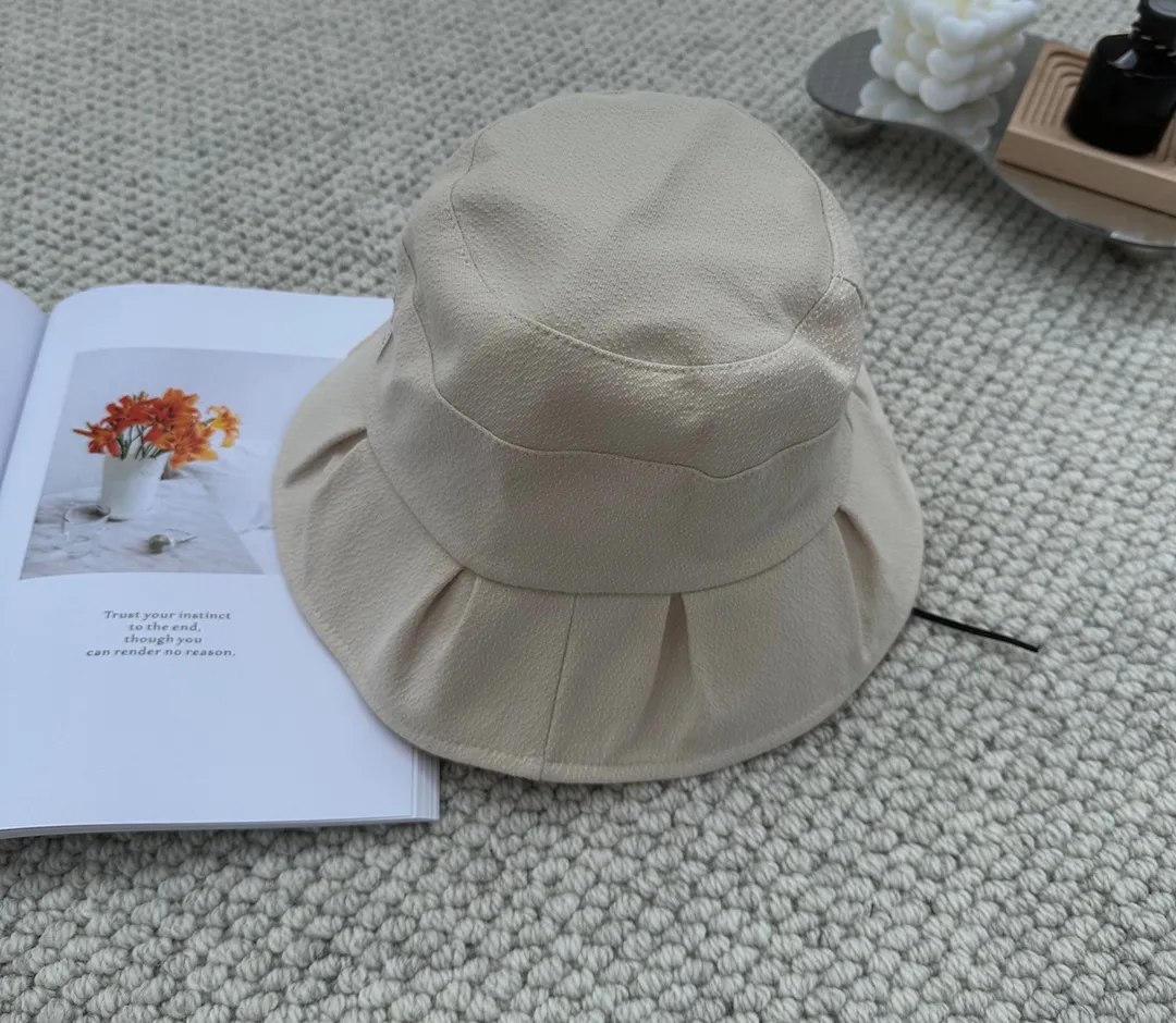 BALENCIAGA (バレンシアガ )フィッシャーマンズハット