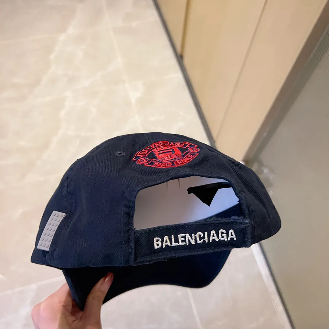 【BALENCIAGA   バレンシアガ】【数量限定】 野球帽 / ハット