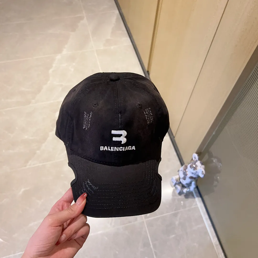 【BALENCIAGA   バレンシアガ】【数量限定】 野球帽 / ハット