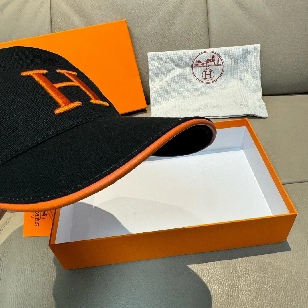 【HERMES  エルメス 】【数量限定】 野球帽 / ハット  241126