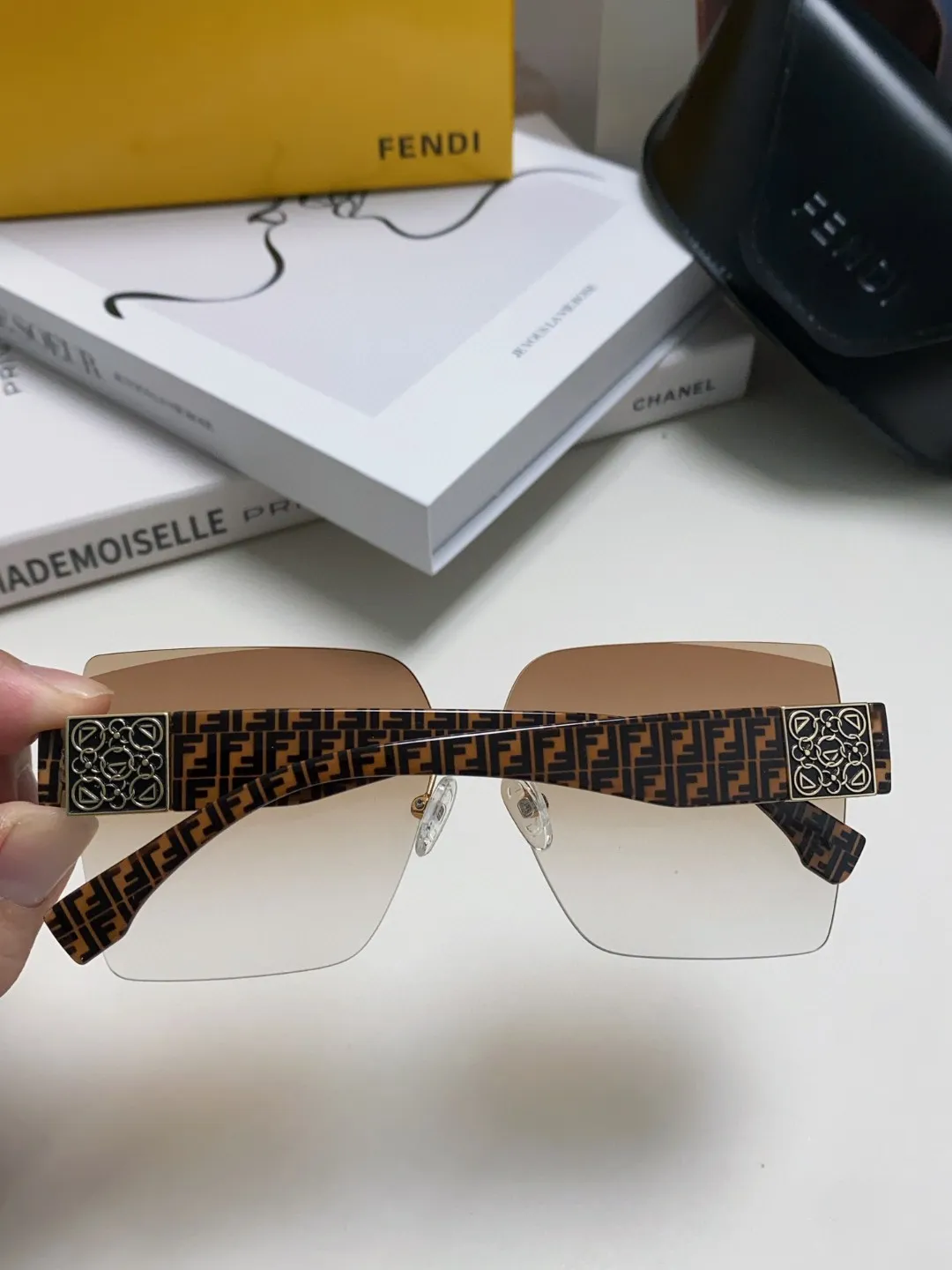 FENDI(フェンディ ) サングラス 24706