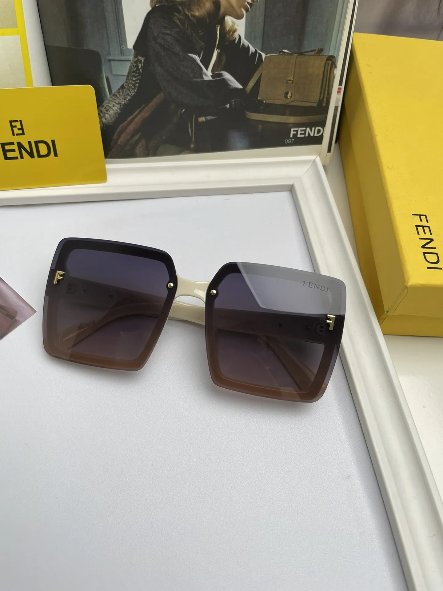 FENDI(  フェンディ ) サングラス