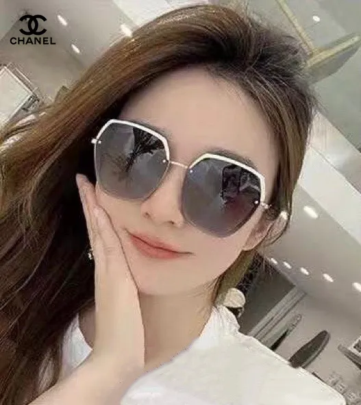 CHANEL (シャネル) サングラス