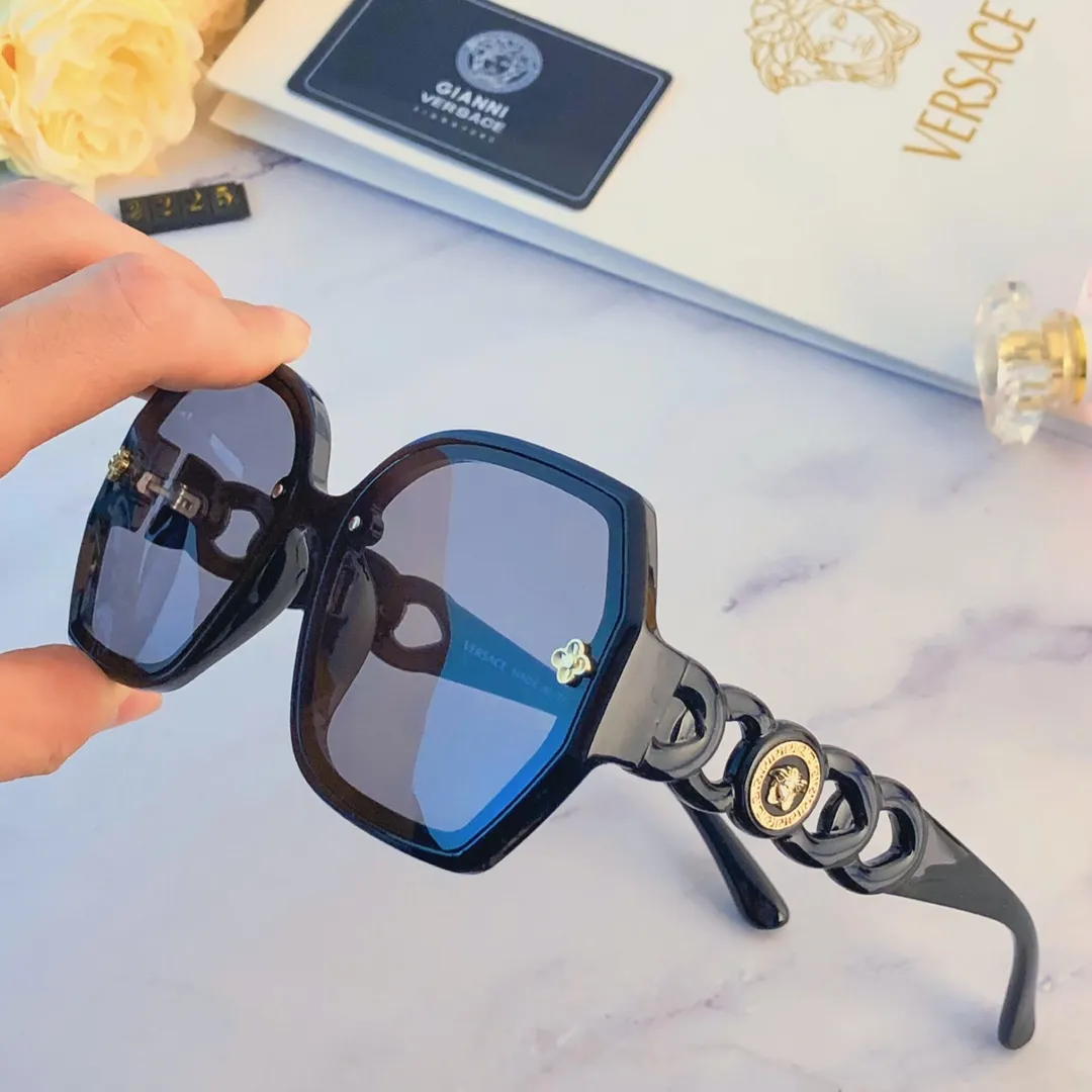 VERSACE(ヴェルサーチ ) サングラス